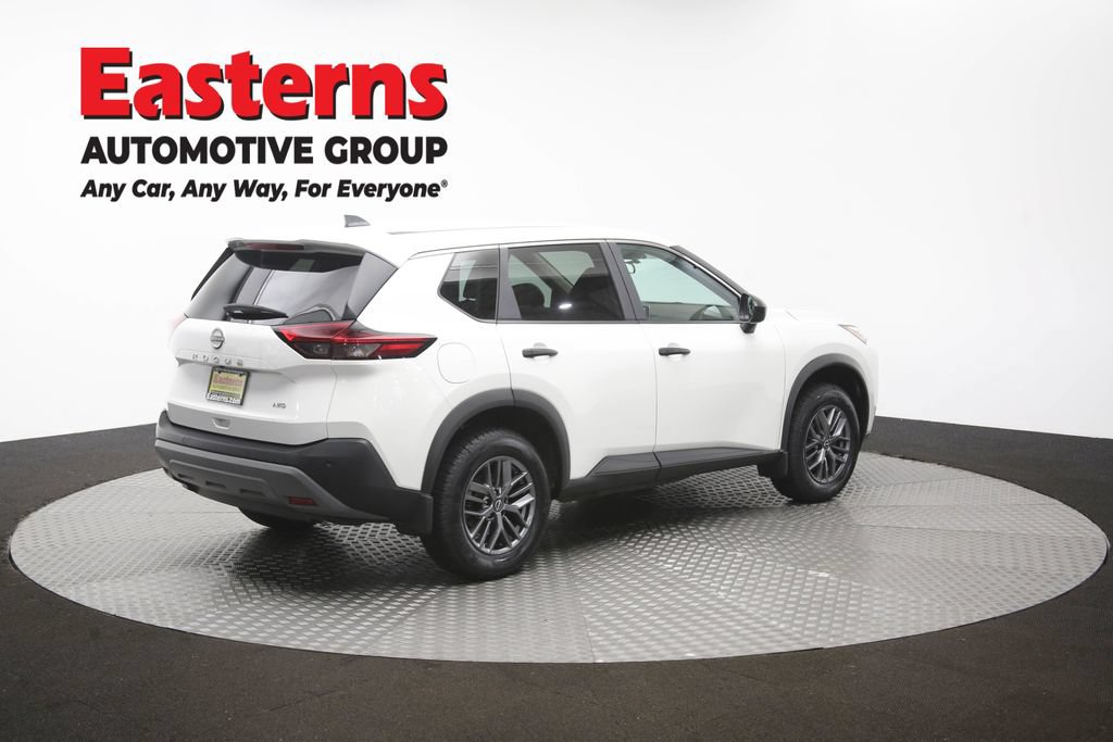 Used 2023 Nissan Rogue S AWD/4WD image 41