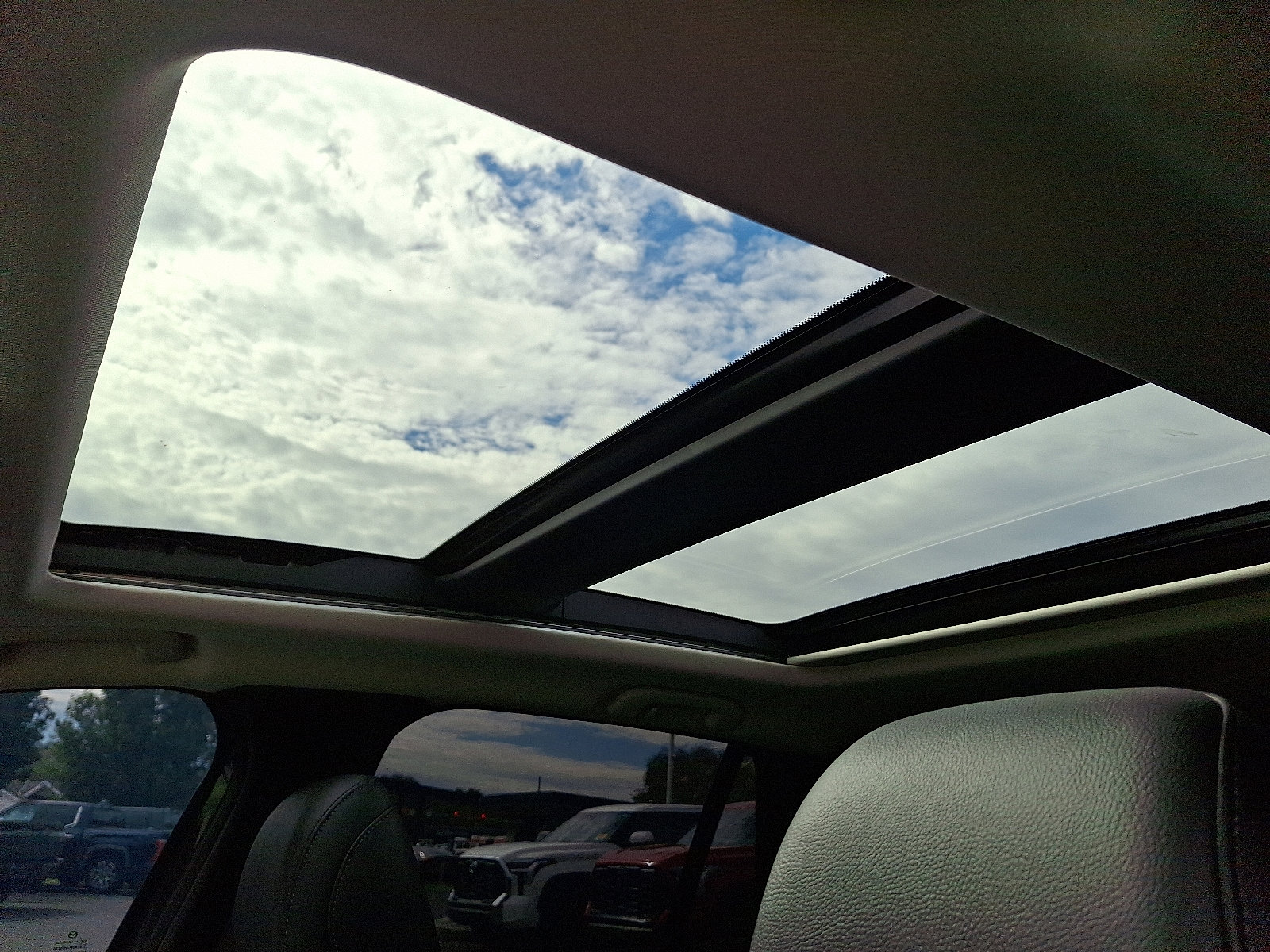 Used 2024 MAZDA CX-50 AWD 2.5 Turbo image 14