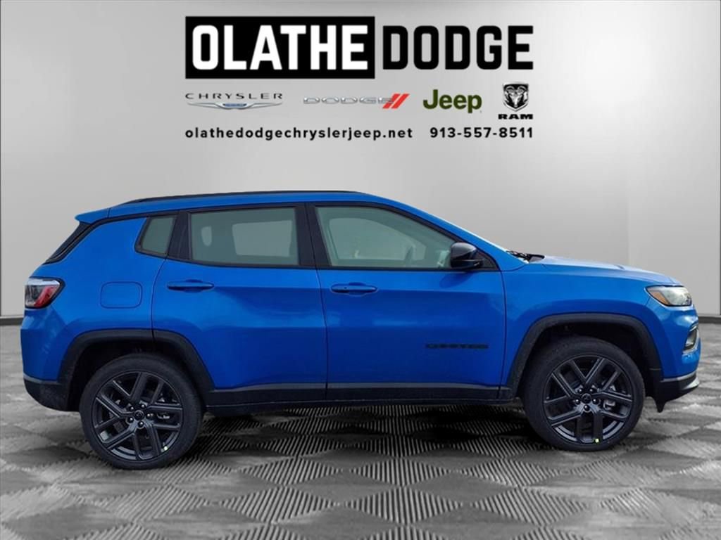 New 2026 Jeep Compass Latitude image 25