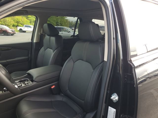 New 2025 Honda Pilot Touring image 19