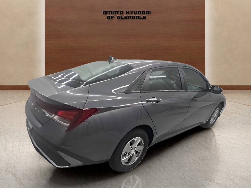 New 2026 Hyundai Elantra SE FWD image 6
