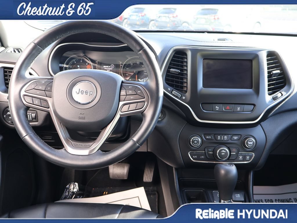 Used 2021 Jeep Cherokee Latitude Plus FWD image 18
