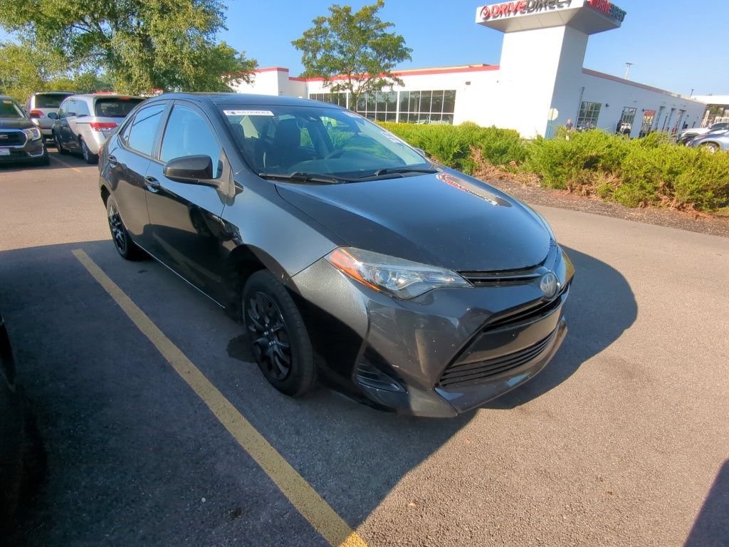 Used 2019 Toyota Corolla LE FWD image 3