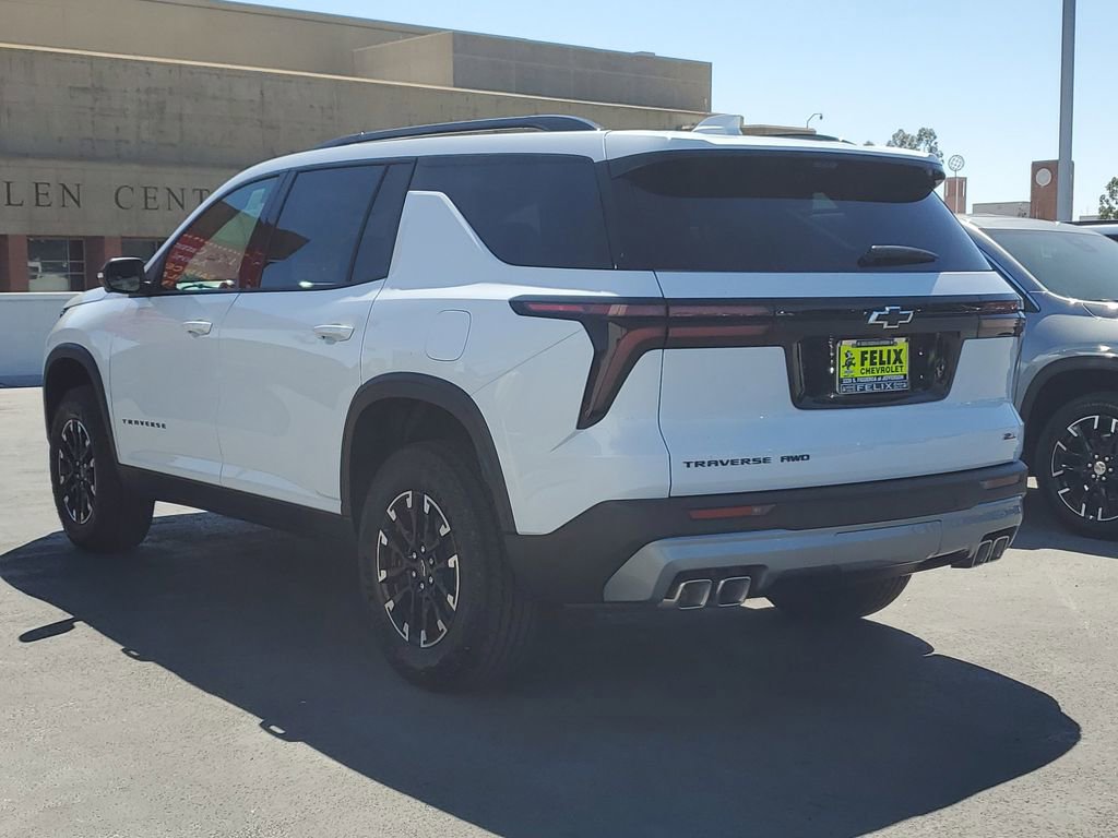 New 2026 Chevrolet Traverse Z71 w/ Driver Confidence Package AWD/4WD image 5