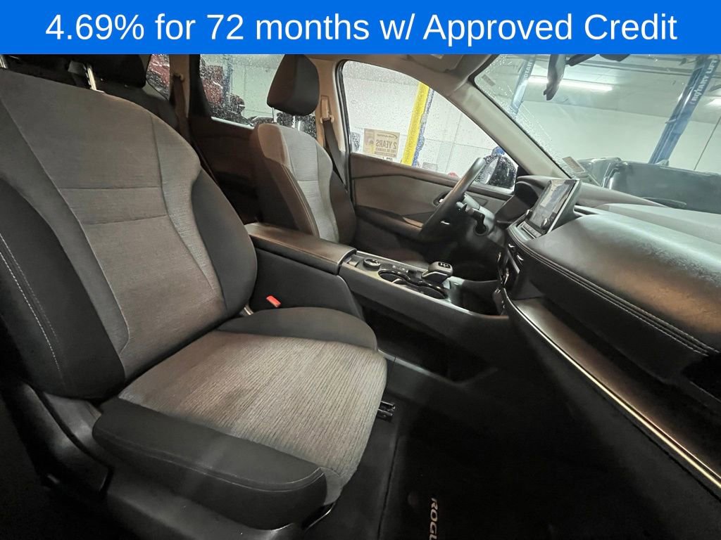 Used 2023 Nissan Rogue SV image 13