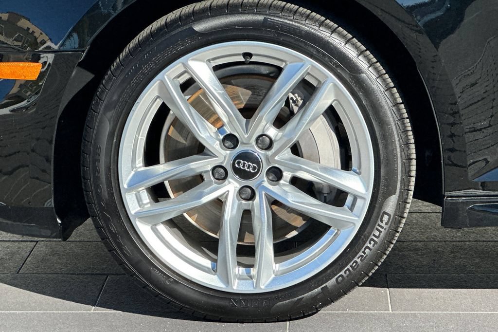 Used 2017 Audi A4 2.0T Premium w/ Convenience Package AWD/4WD image 31