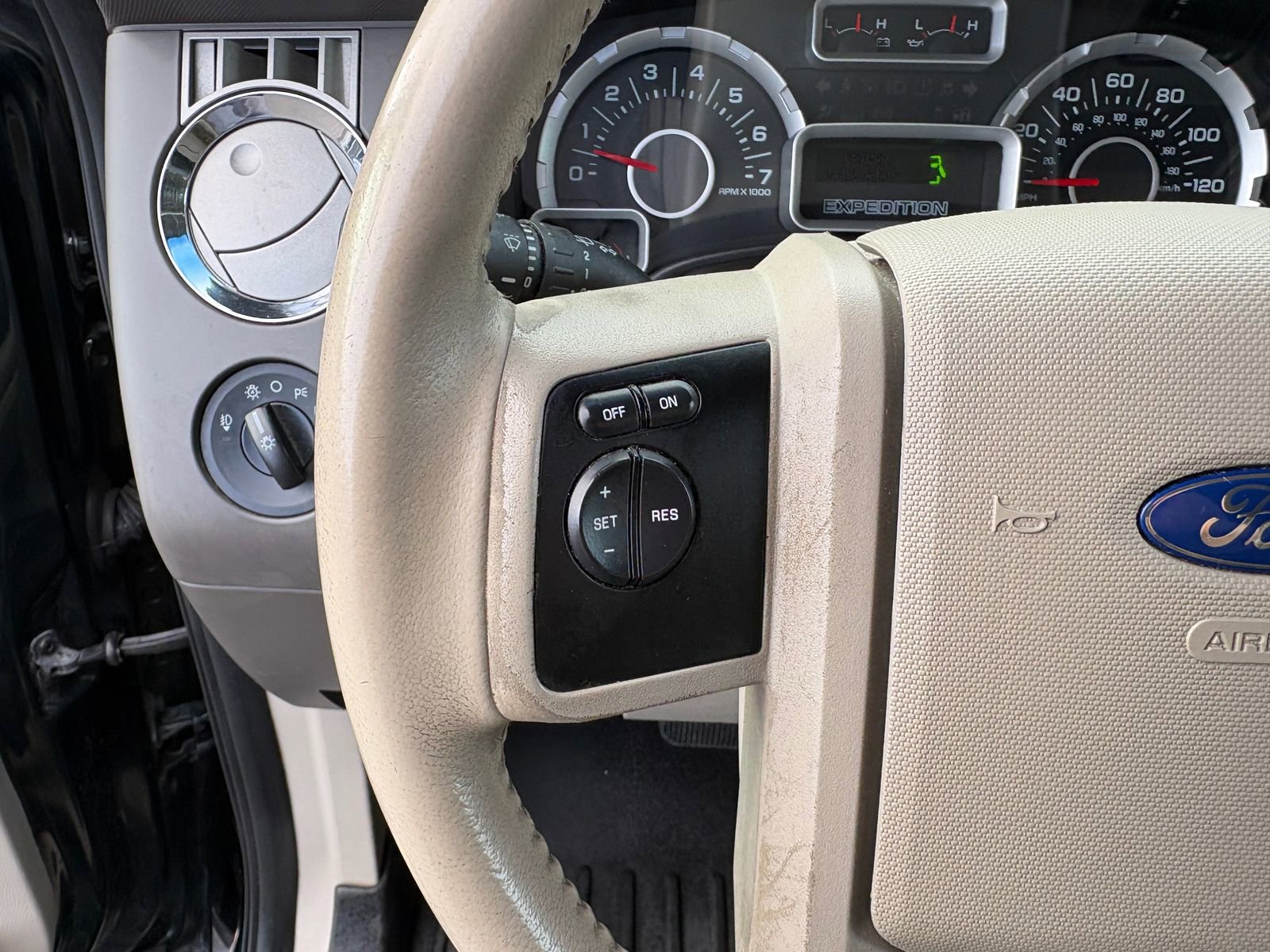 Used 2014 Ford Expedition EL XL image 46