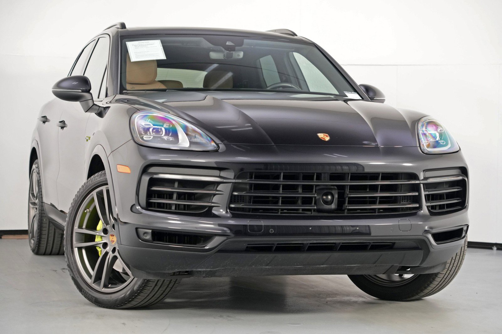 Used 2019 Porsche Cayenne E-Hybrid image 4