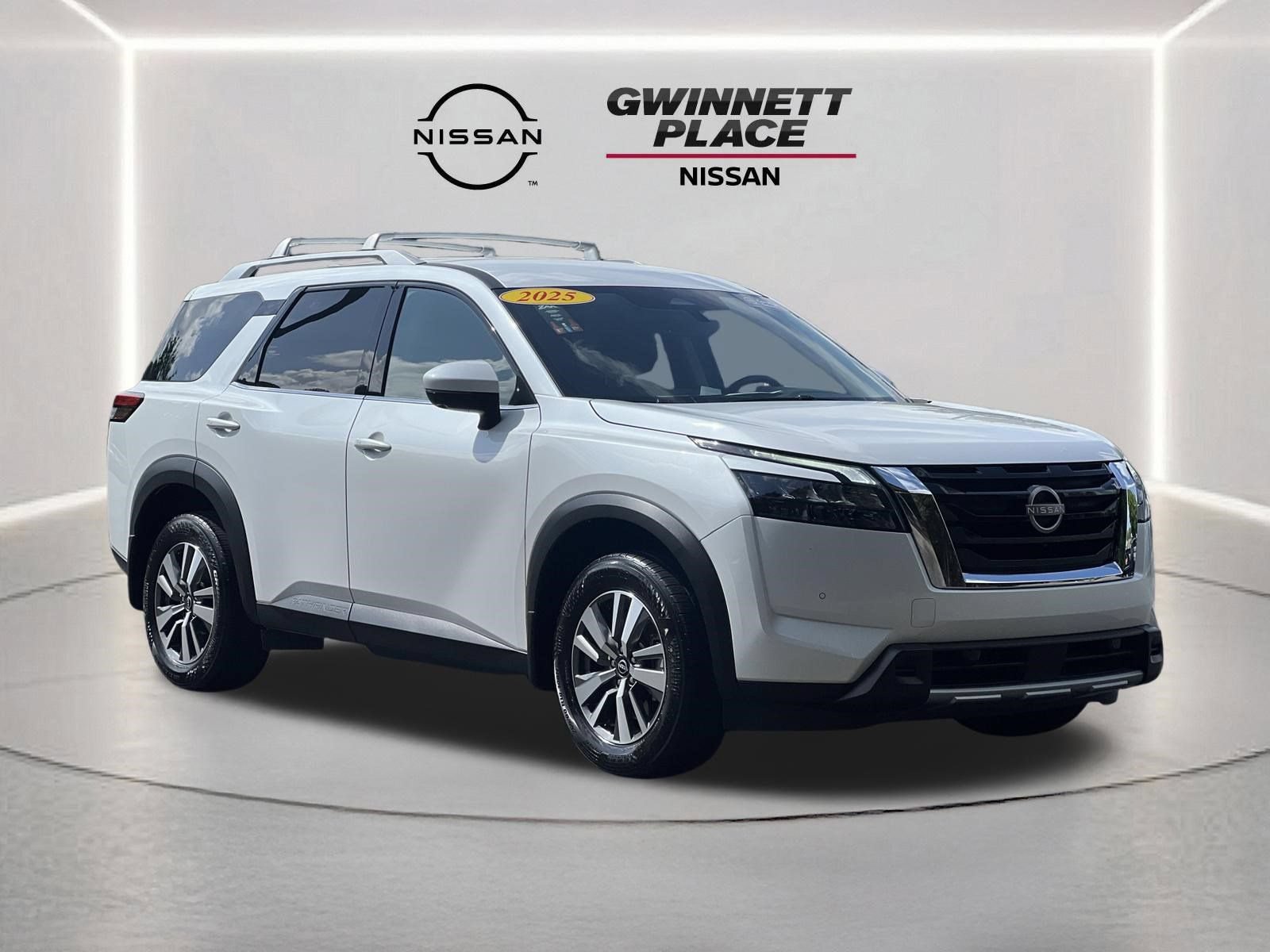 Certified 2025 Nissan Pathfinder SL AWD/4WD image 28