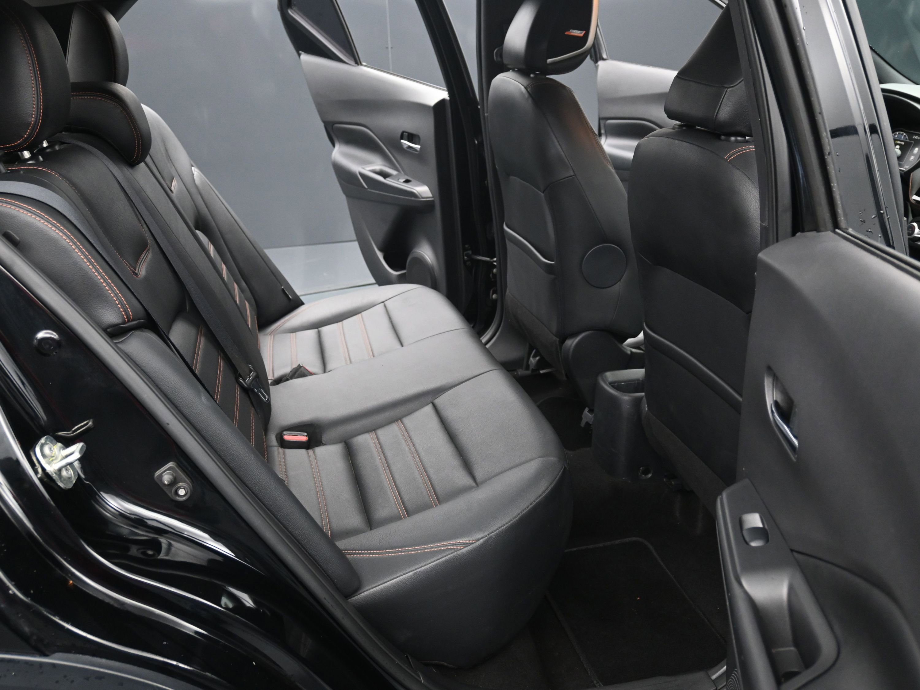 Used 2020 Nissan Kicks SR w/ SR Premium Package image 24