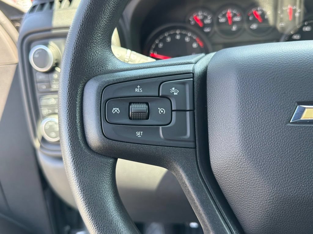 Used 2026 Chevrolet Silverado 1500 Custom AWD/4WD image 28
