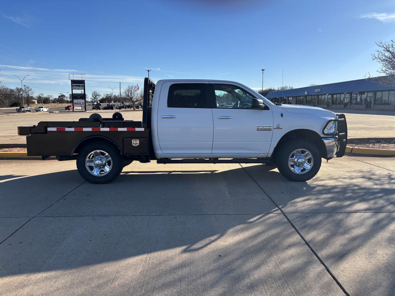Used 2016 RAM 2500 SLT image 2