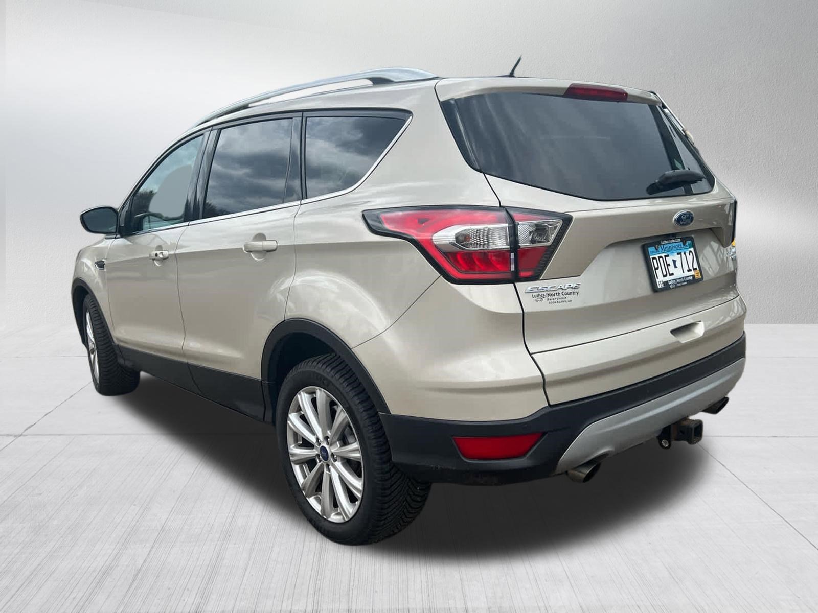 Used 2017 Ford Escape Titanium image 9