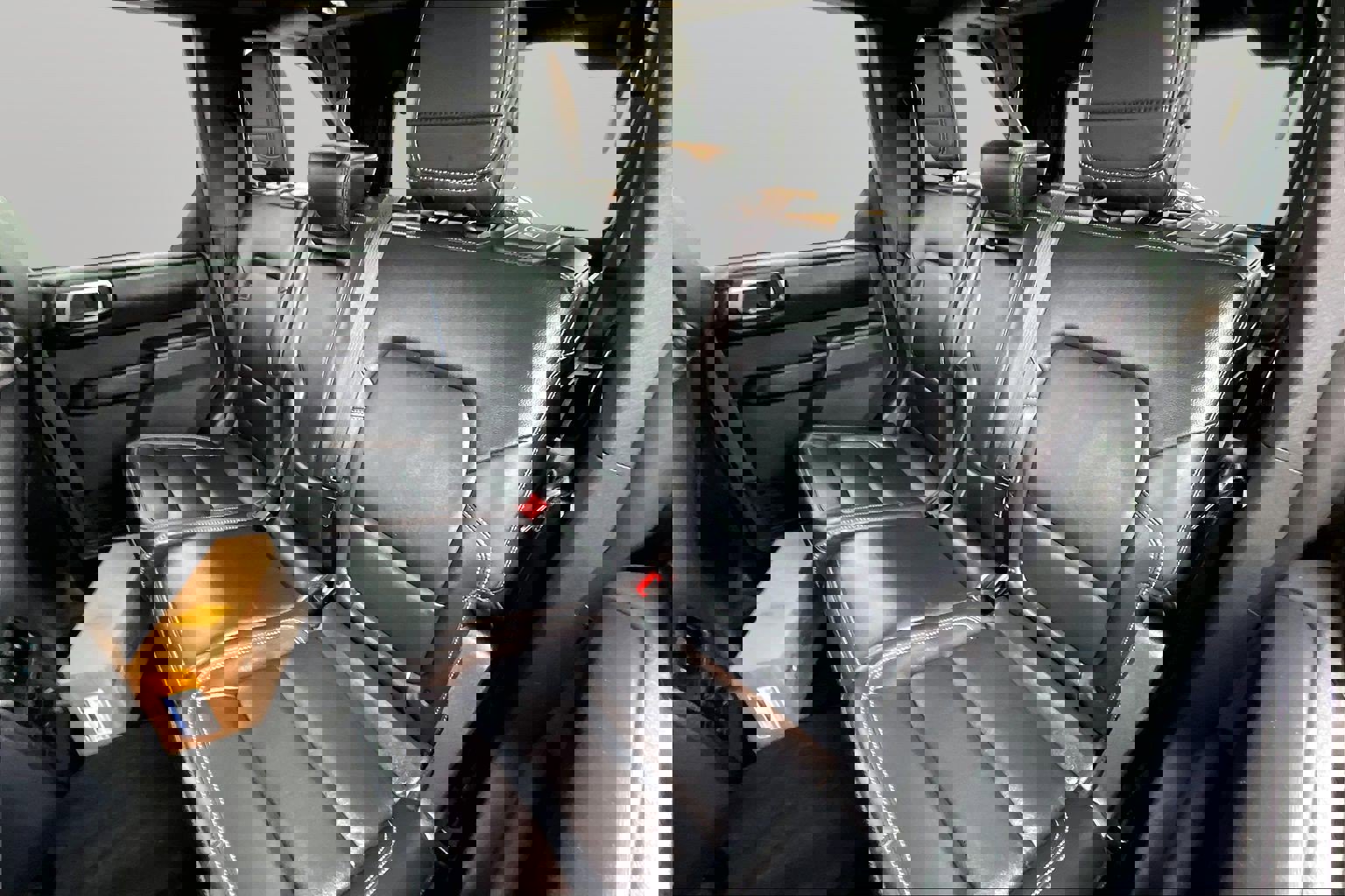 Used 2025 Ford Bronco Outer Banks image 18