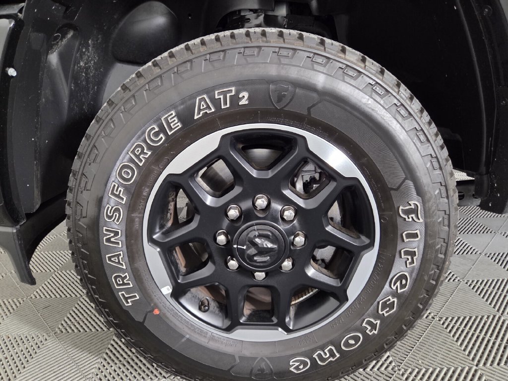 Used 2026 RAM 2500 Laramie AWD/4WD image 7