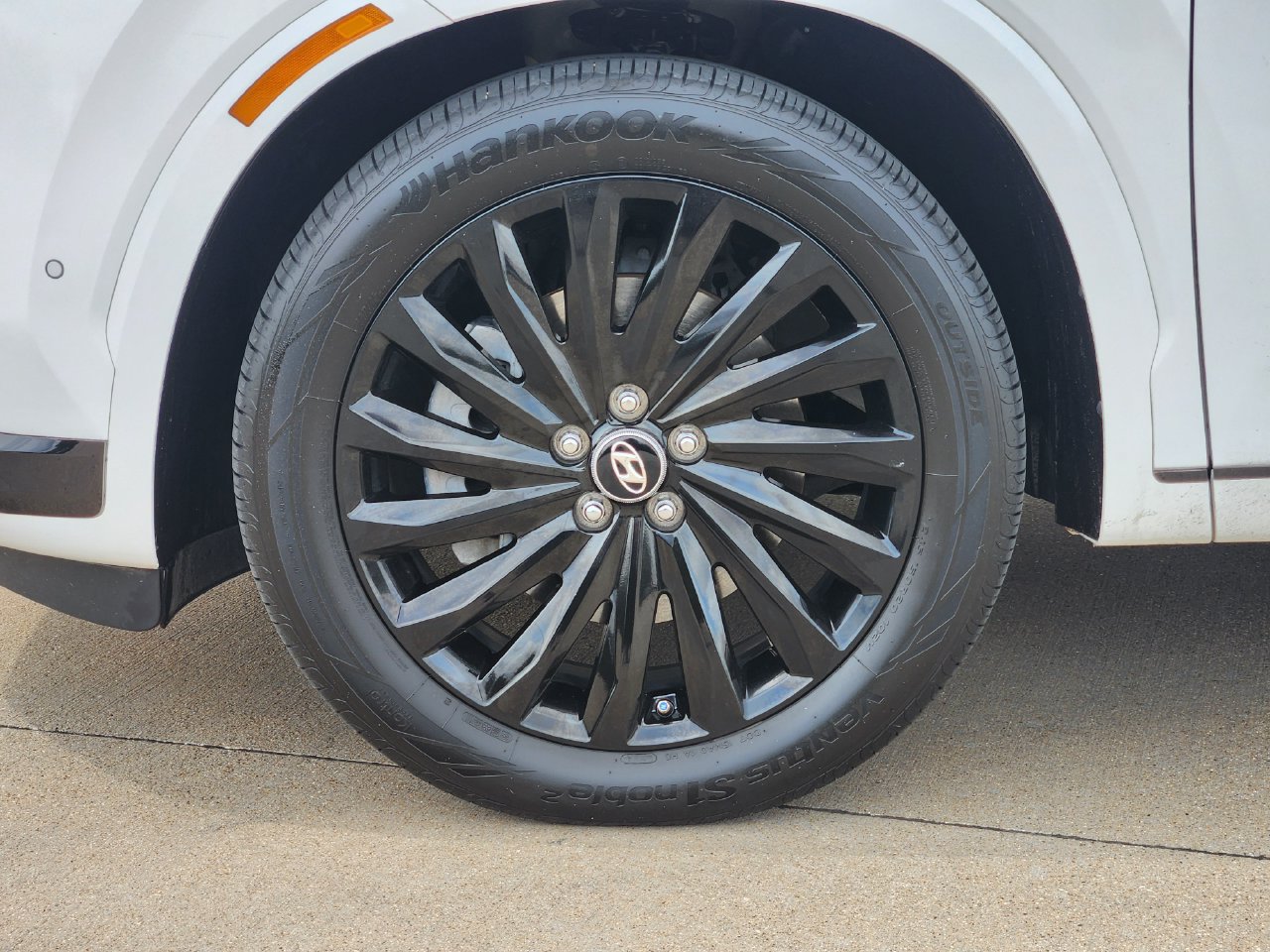 Certified 2025 Hyundai Palisade Calligraphy AWD/4WD image 9