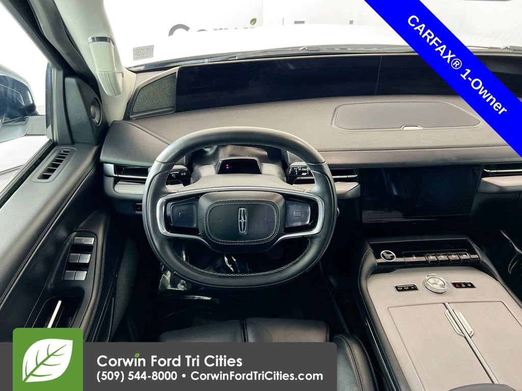 Used 2025 Lincoln Navigator L Reserve AWD/4WD image 29