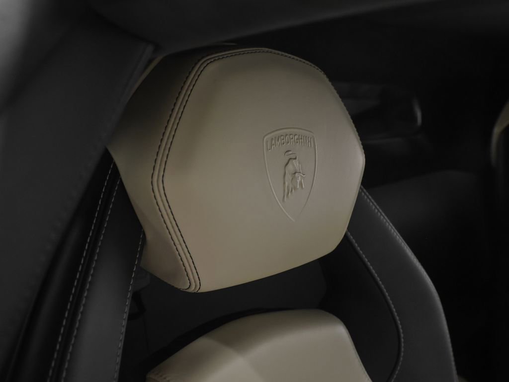 Used 2014 Lamborghini Aventador LP 700-4 image 29