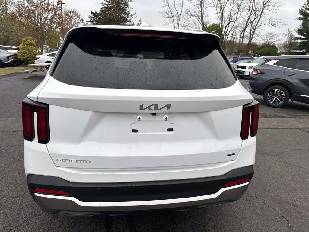 New 2026 Kia Sorento S AWD/4WD image 3