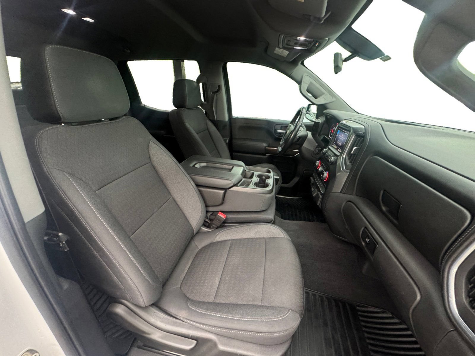 Certified 2020 Chevrolet Silverado 1500 LT w/ Texas Edition AWD/4WD image 15