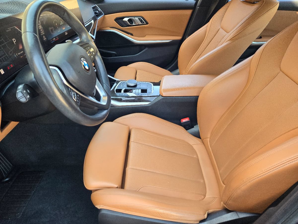 Used 2023 BMW 330i Sedan w/ Premium Package RWD image 21