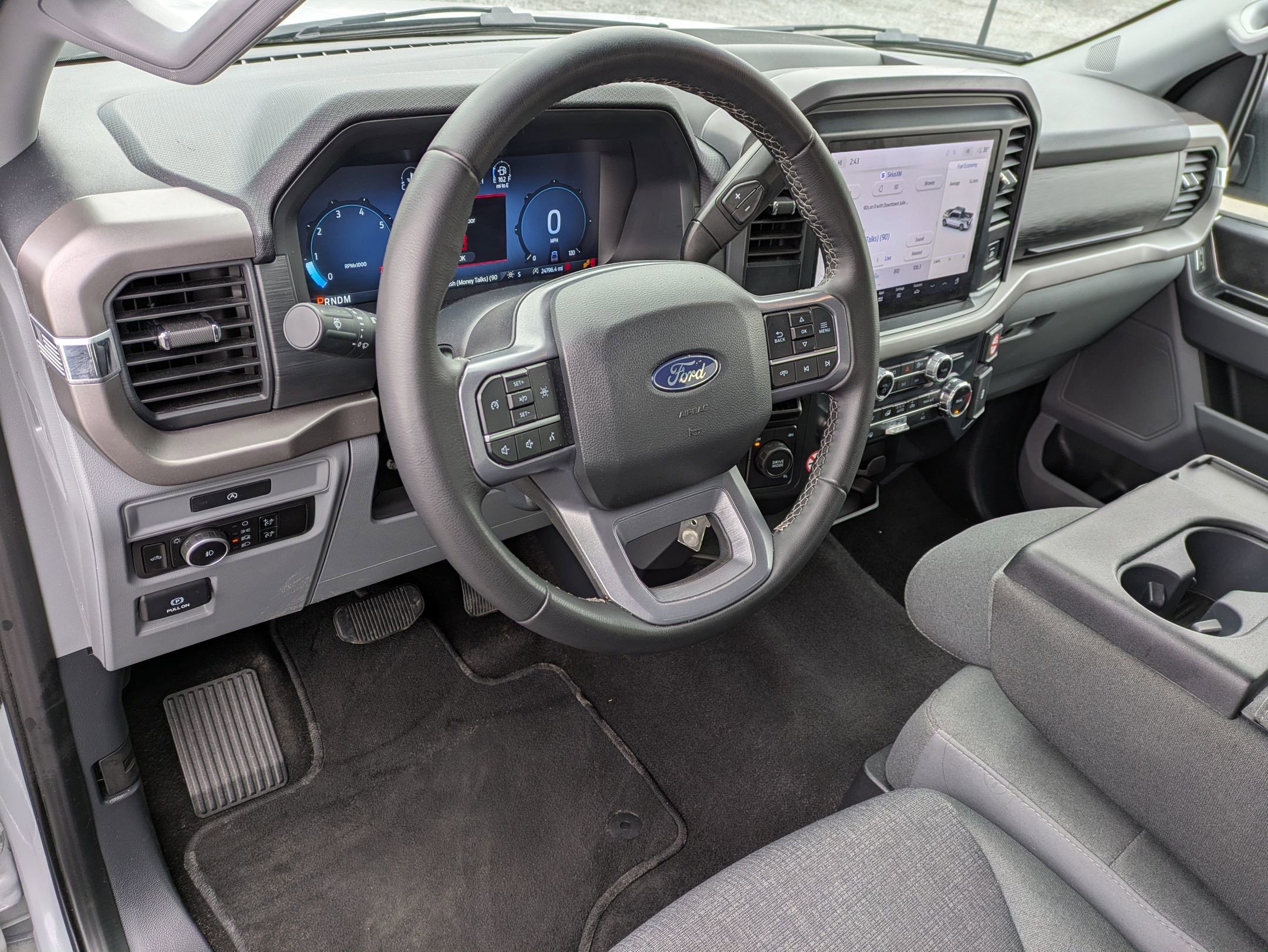 Certified 2025 Ford F150 XLT w/ Equipment Group 301A Standard image 8