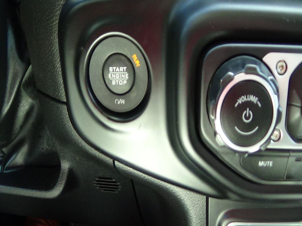Certified 2023 Jeep Wrangler Unlimited Sahara AWD/4WD image 28