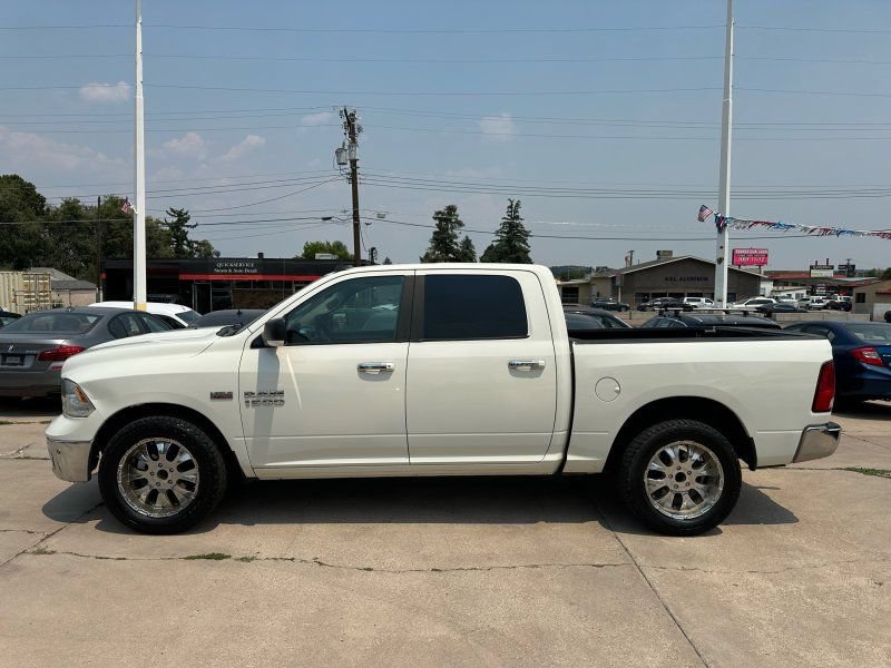 Used 2016 RAM 1500 SLT RWD image 4