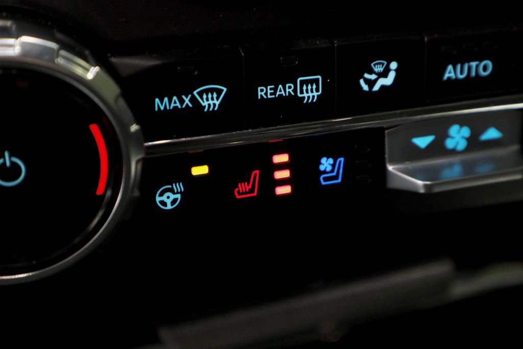 Certified 2024 Ford F350 Lariat w/ Lariat Ultimate Package image 5