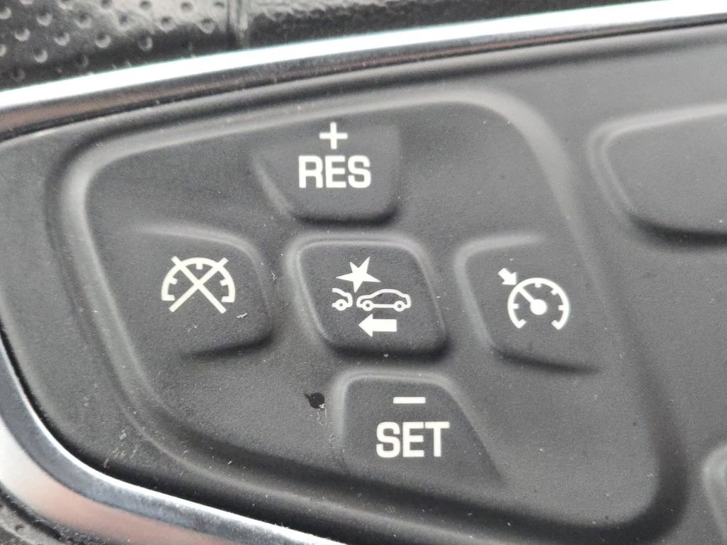 Used 2024 Chevrolet Equinox LT image 30