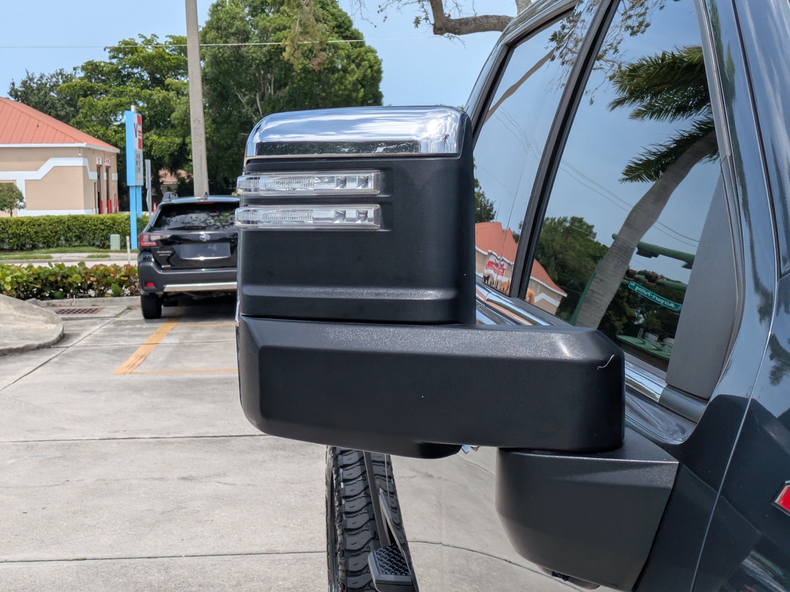 Used 2020 Chevrolet Silverado 3500 LTZ w/ LTZ Premium Package AWD/4WD image 10