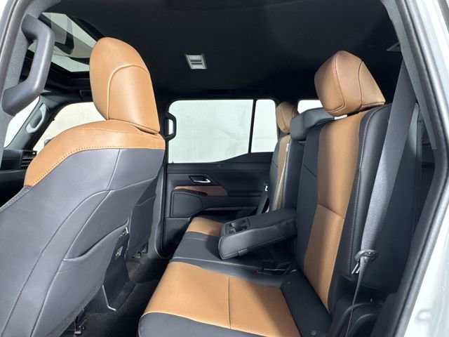 Used 2025 Lexus GX 550 w/ Cold Area Package image 24