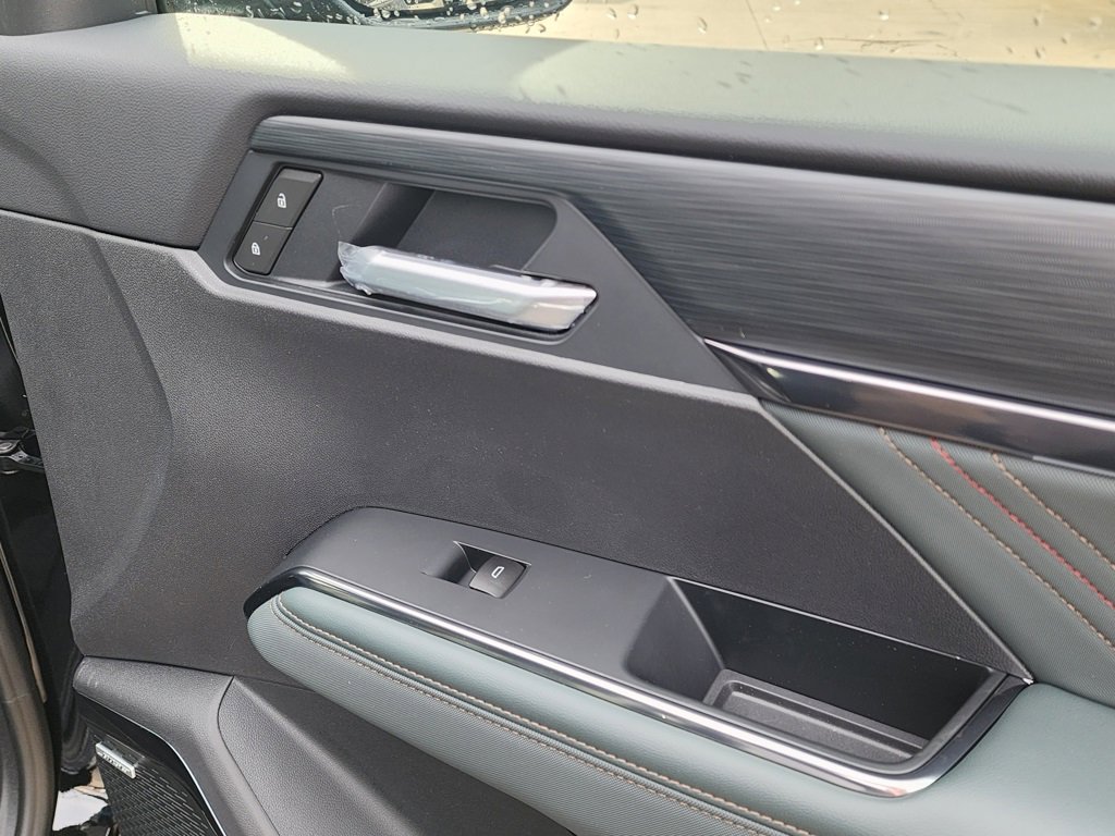 New 2026 GMC Acadia AT4 w/ Luxury Package image 40