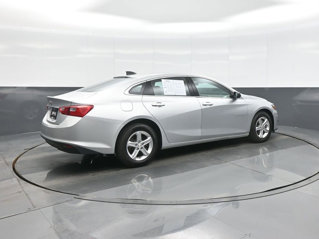 Used 2022 Chevrolet Malibu LS w/ Driver Confidence Package II image 7