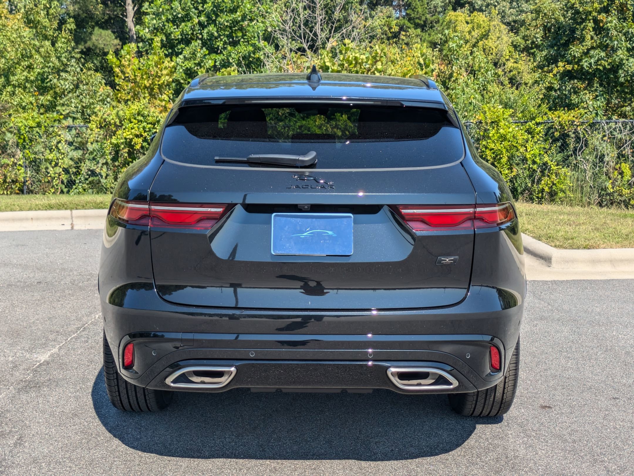 New 2026 Jaguar F-PACE R-Dynamic S image 6