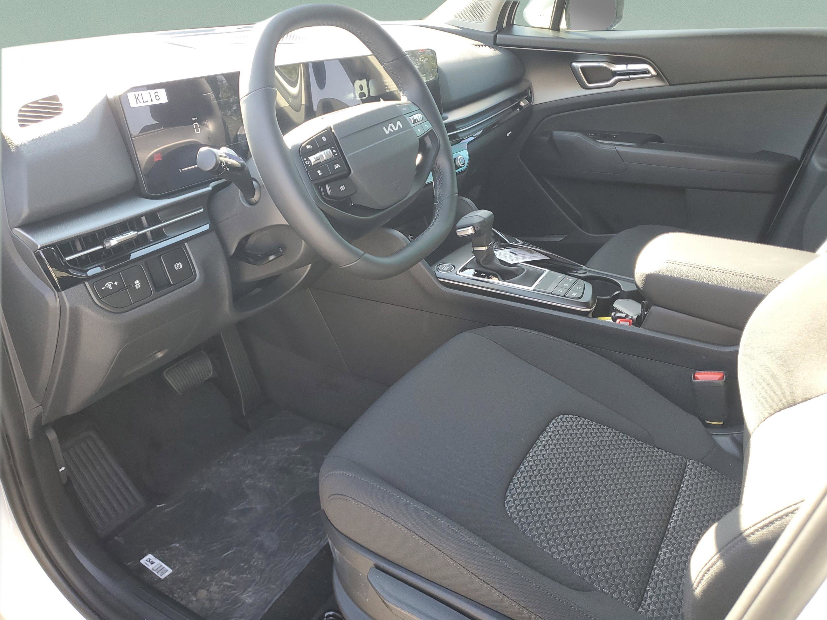 New 2026 Kia Sportage LX image 19