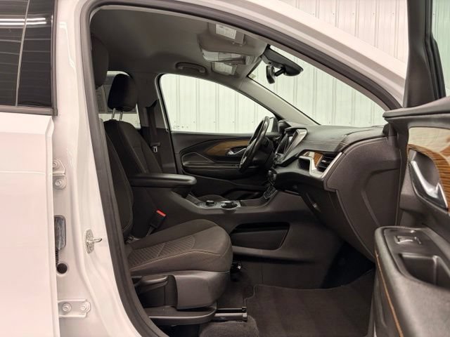 Used 2020 GMC Terrain SLE w/ Elevation Edition FWD image 11