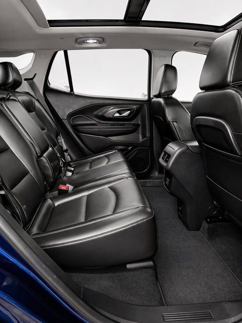 Used 2022 GMC Terrain SLT w/ Infotainment Package II AWD/4WD image 18