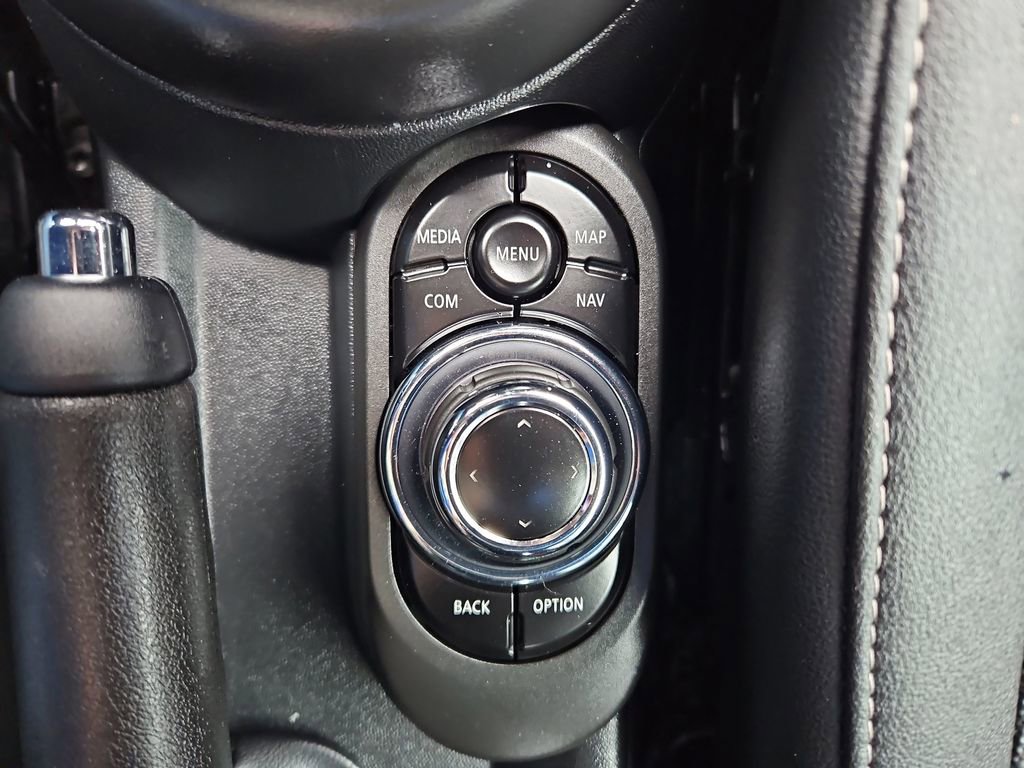 Used 2024 MINI Cooper Convertible image 25