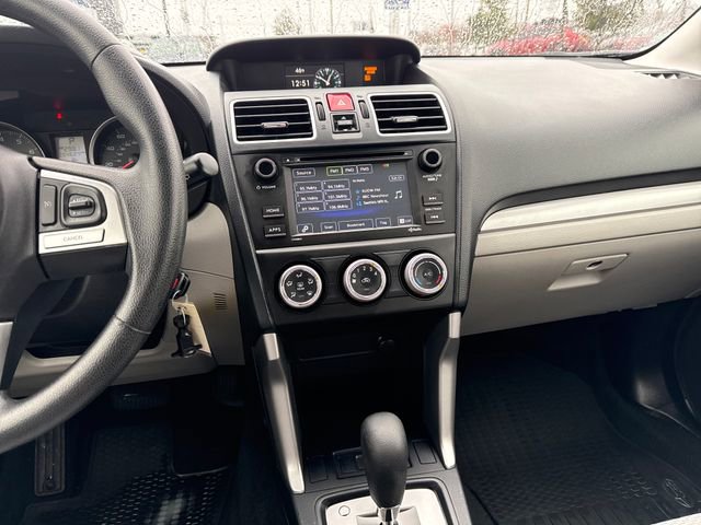 Used 2017 Subaru Forester 2.5i w/ Alloy Wheel Package image 23