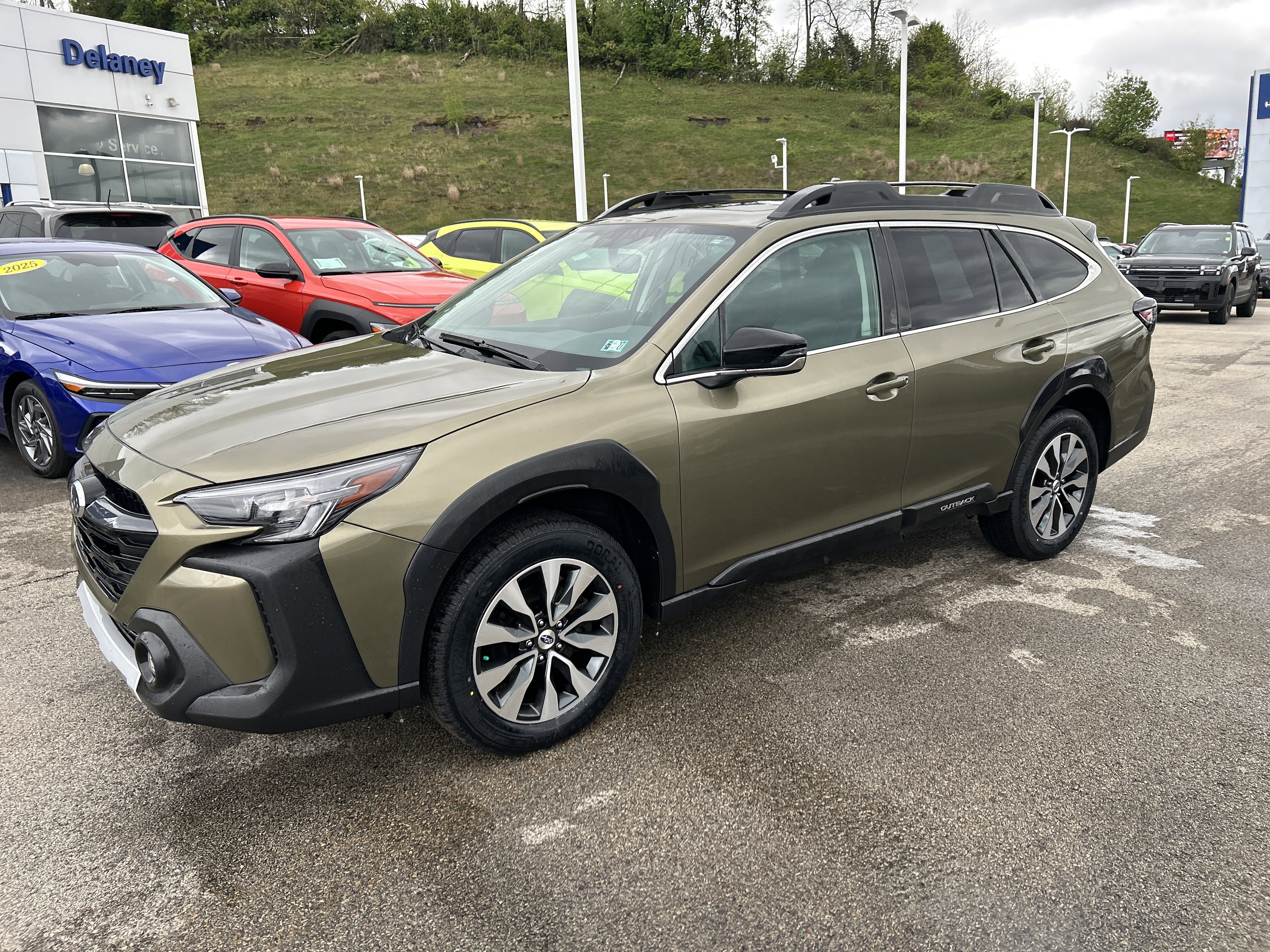 Used 2024 Subaru Outback Limited AWD/4WD image 23