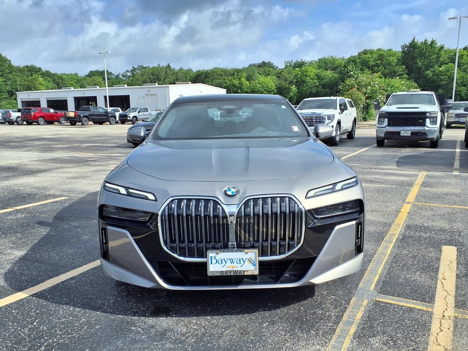 Used 2025 BMW 740i RWD image 19
