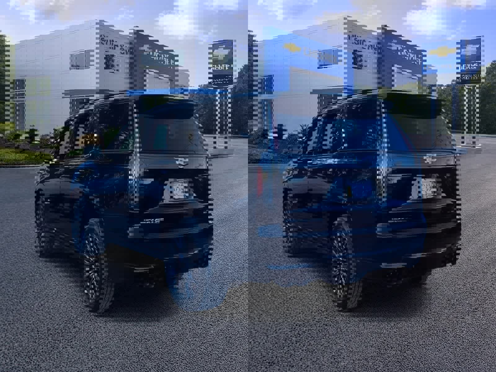 Certified 2024 Cadillac Escalade V w/ LPO, Floor Liner Package image 4