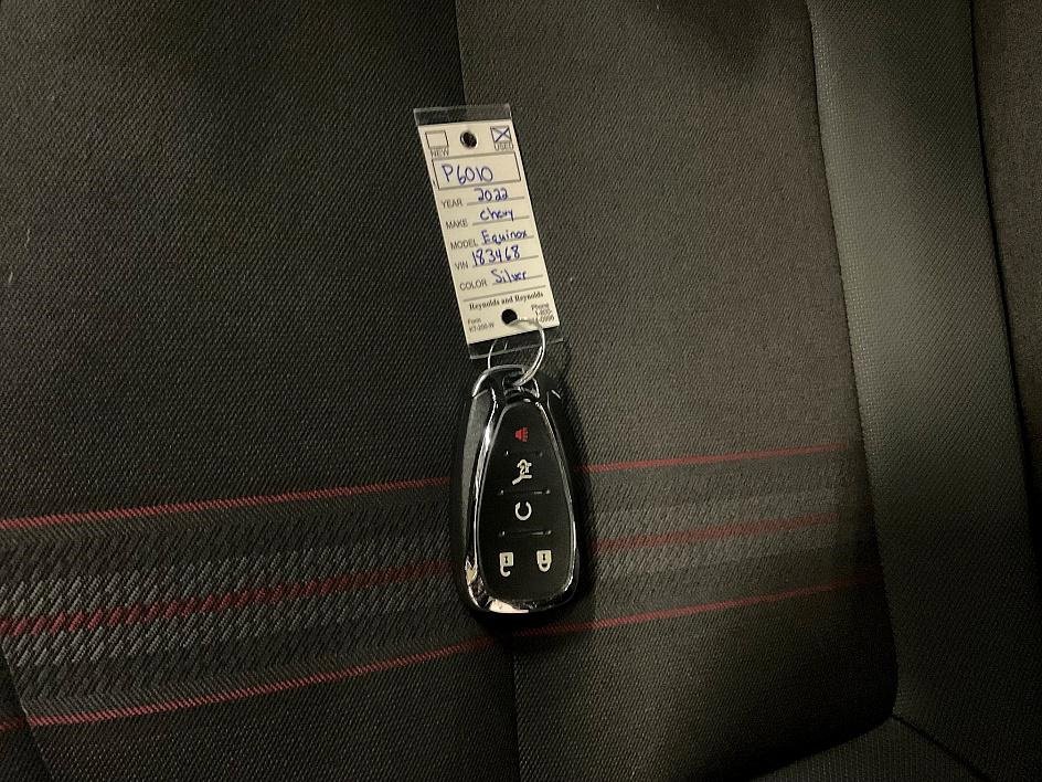 Used 2022 Chevrolet Equinox RS image 34