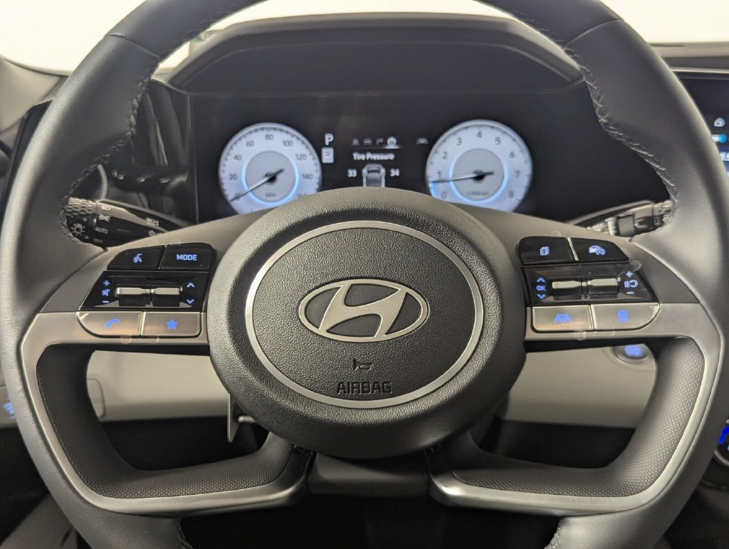 New 2026 Hyundai Elantra Limited FWD image 16