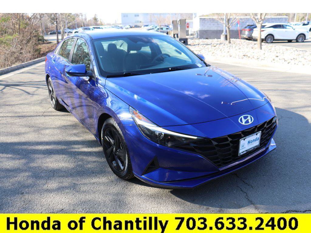 Used 2021 Hyundai Elantra SEL image 1
