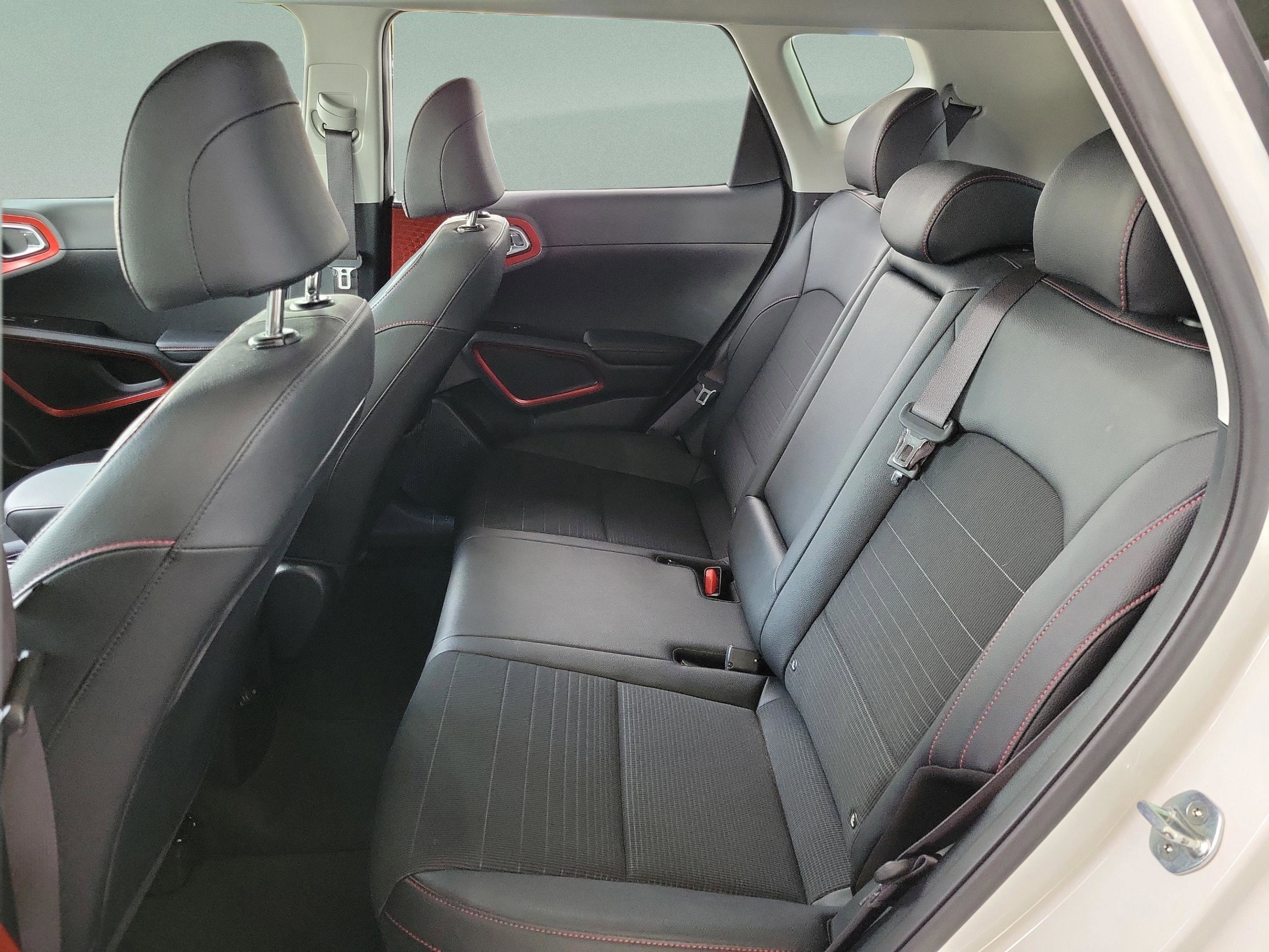 Used 2022 Kia Soul Turbo image 9