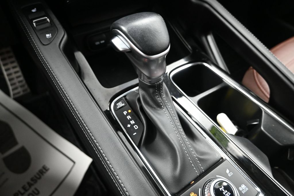 Certified 2025 Kia Telluride SX Prestige AWD/4WD image 24