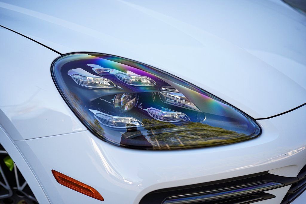 Used 2023 Porsche Cayenne Platinum Edition image 7