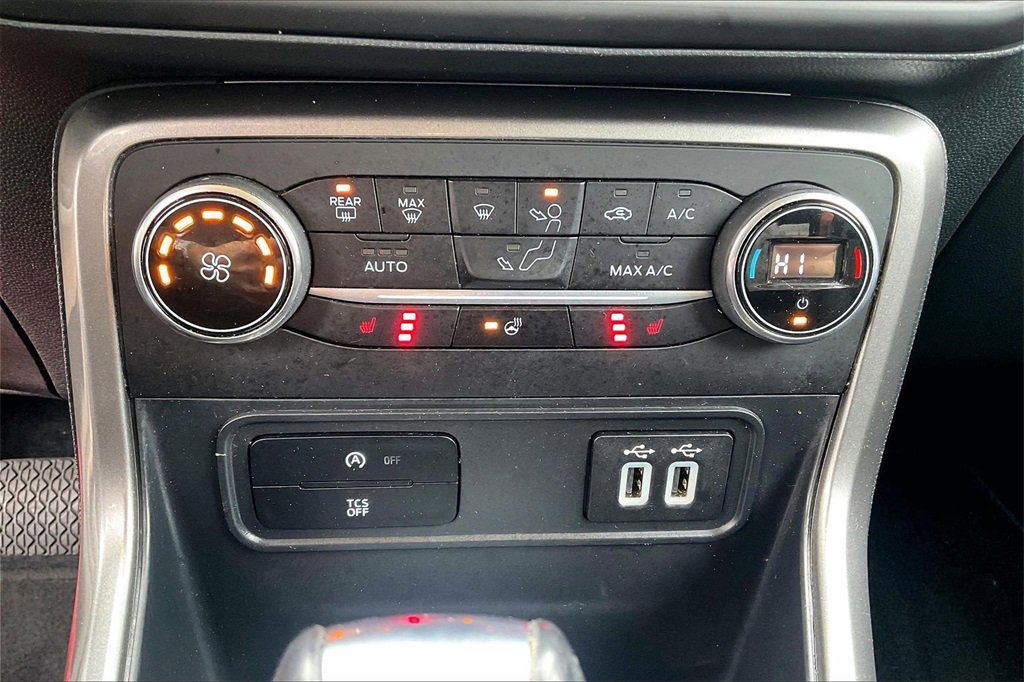 Used 2020 Ford EcoSport SES image 32